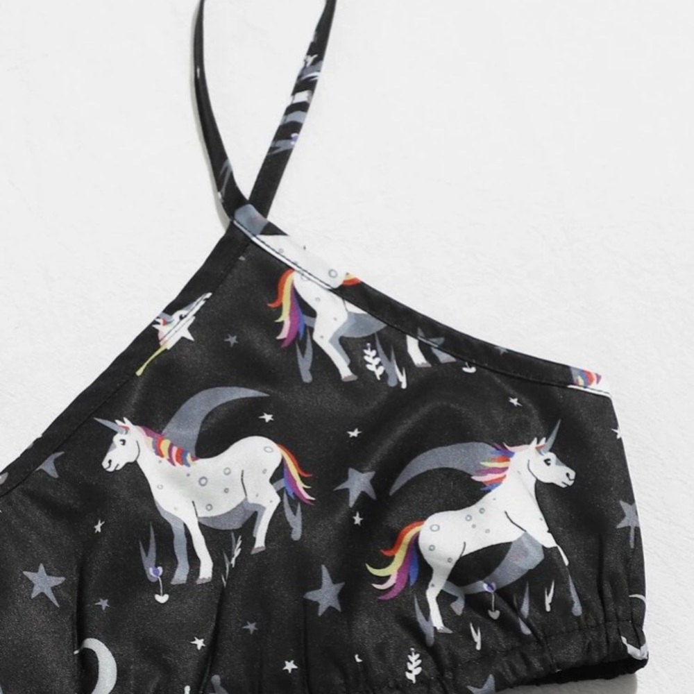 SHEIN Unicorn & stars cami & shorts pajama Pj set medium - Picture 3 of 3